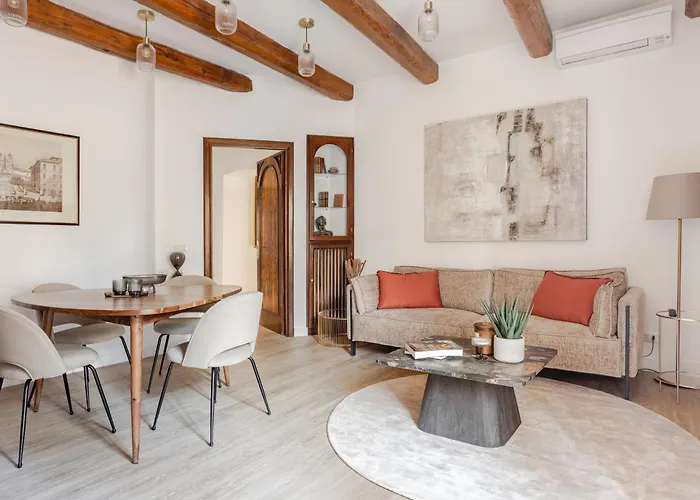 Piazza Di Spagna 2 Bedrooms And 5 Juliet Balcony * Rom